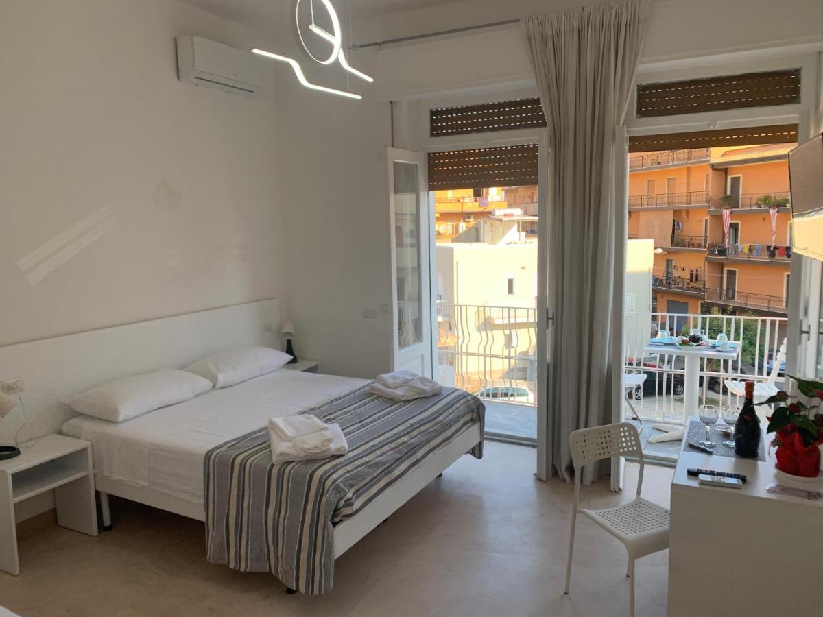 Bed and Breakfast La Piazza Beb à Tropea Extérieur photo