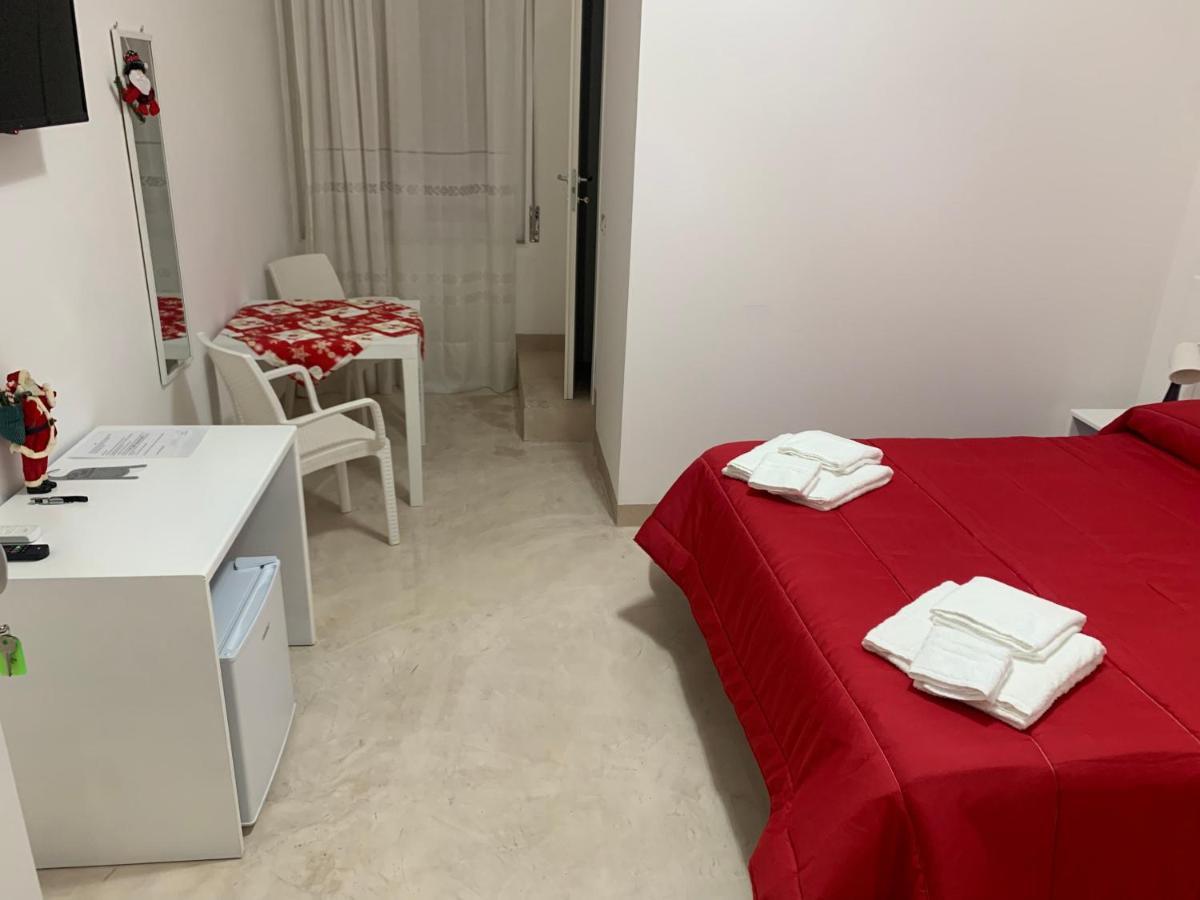 Bed and Breakfast La Piazza Beb à Tropea Extérieur photo