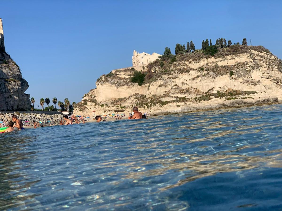 Bed and Breakfast La Piazza Beb à Tropea Extérieur photo